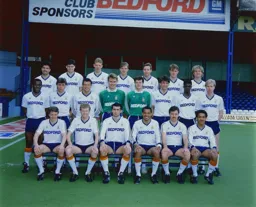 Luton Town Team Photo 1987-88 10