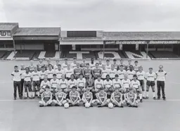 Luton Town Team Photo 1987-88 4