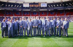 Luton Town Team Photo 1987-88 9