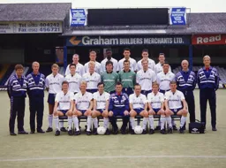 Luton Town Team Photo 1990-91 3