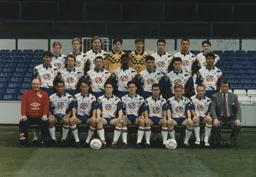 Luton Town Team Photo 1991-92 7