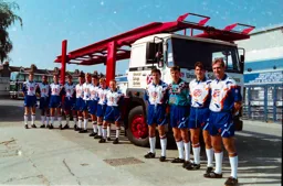 Luton Town Team Photo 1991-92 9