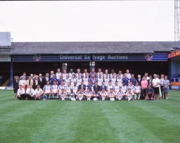 Luton Town Team Photo 1994-95 6