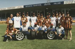 Luton Town Team Photo 1995-96 3