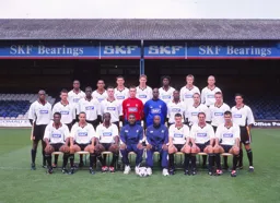 Luton Town Team Photo 2000-01 2
