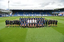 Luton Town Team Photo 2022-23 3