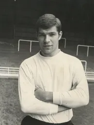 Malcolm Macdonald 10