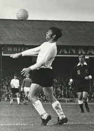 Malcolm Macdonald 16