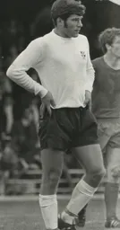 Malcolm Macdonald 28