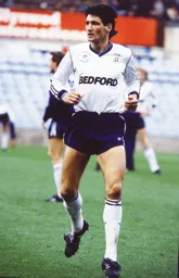 Mick Harford 9