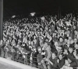 Oak Road end in full voice