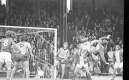 Bobby Thomson watches on