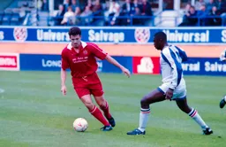 Marvin Johnson moves into the tackle