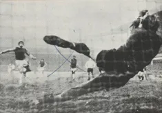 West Ham Cup 1972 Tony Read penalty save - Geoff Hurst