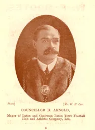 Harry Arnold Luton News Handbook 1908-09