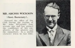 Archie Wickson Luton News Handbook 1932-33